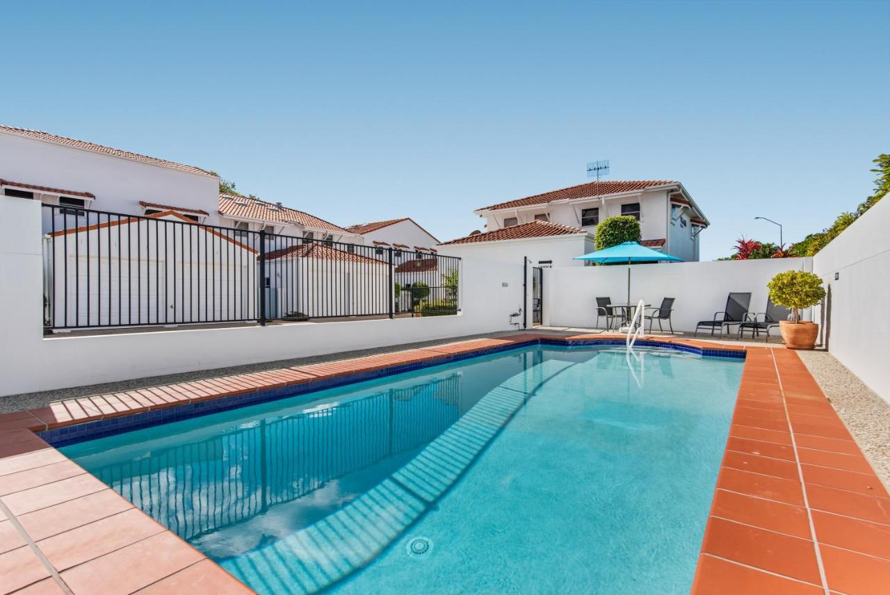 Villa Aqua Noosaville Bagian luar foto