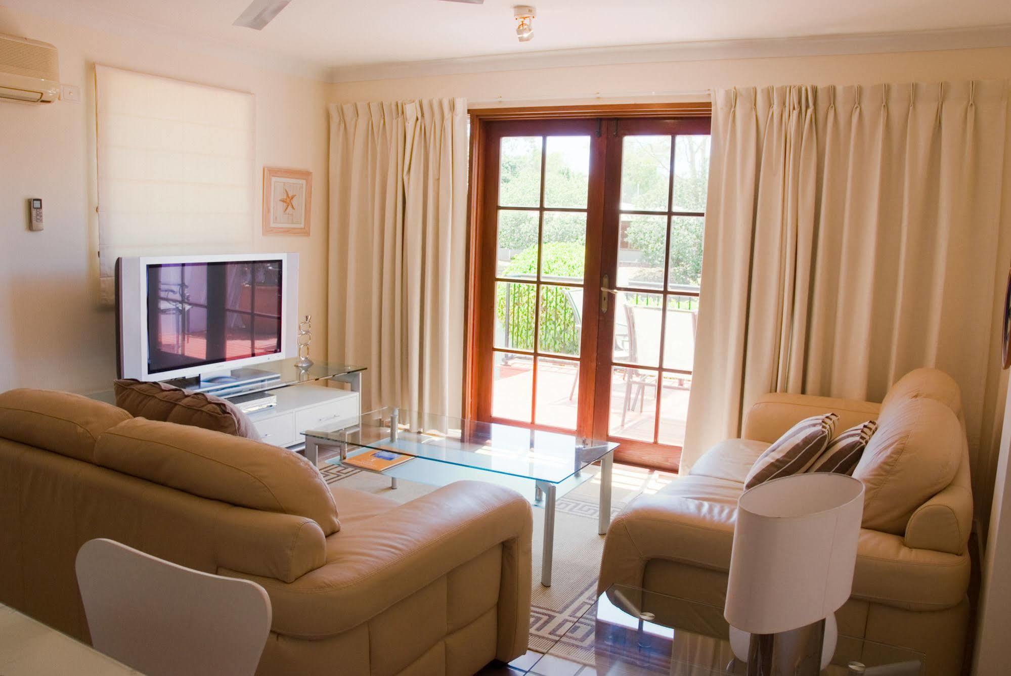 Villa Aqua Noosaville Bagian luar foto