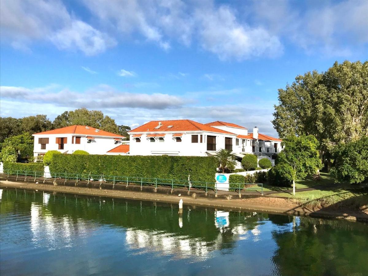 Villa Aqua Noosaville Bagian luar foto